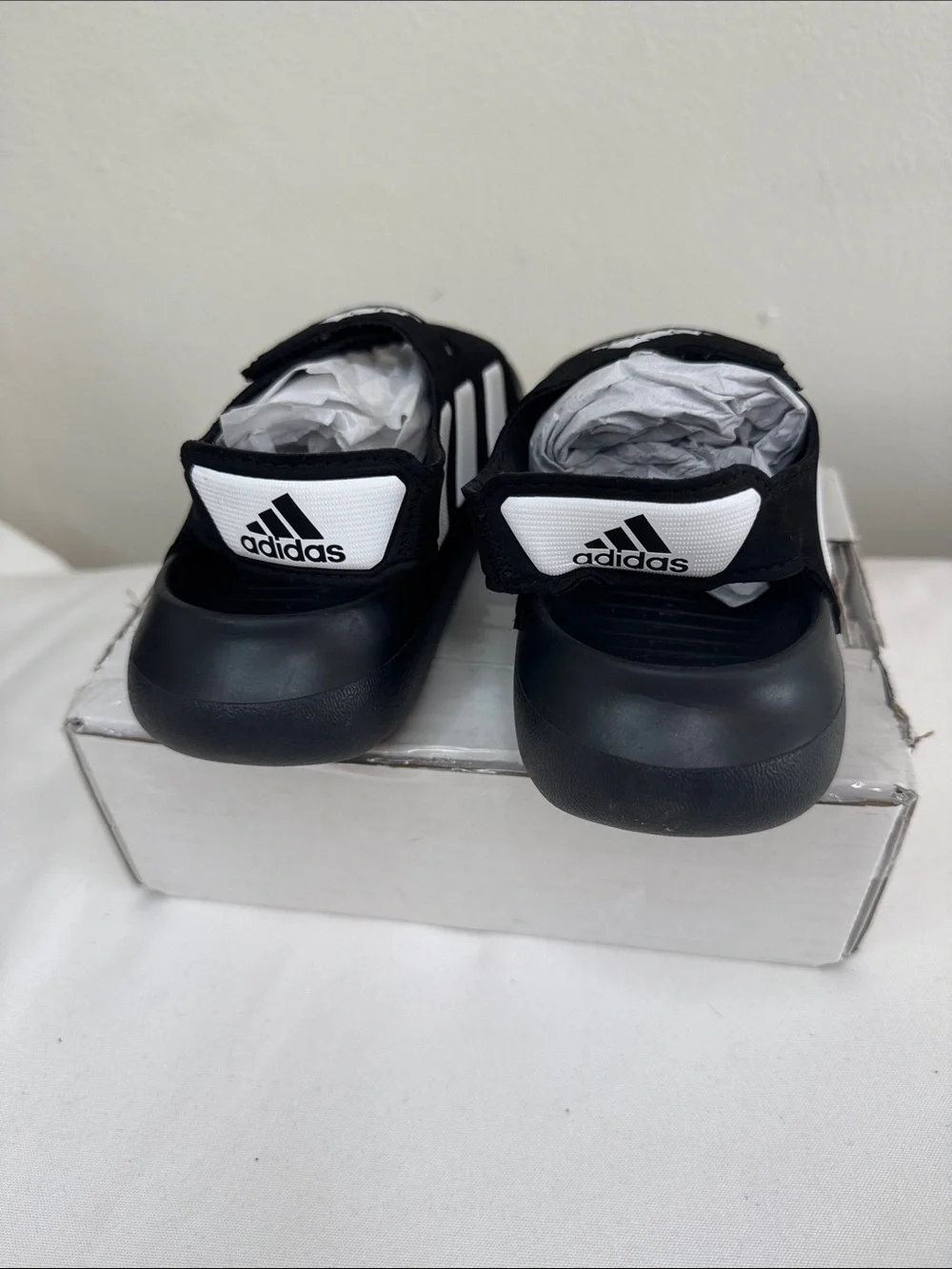 Adidas Black and White Kids' Hook-and-Loop Sport Sandals Sz 12K.